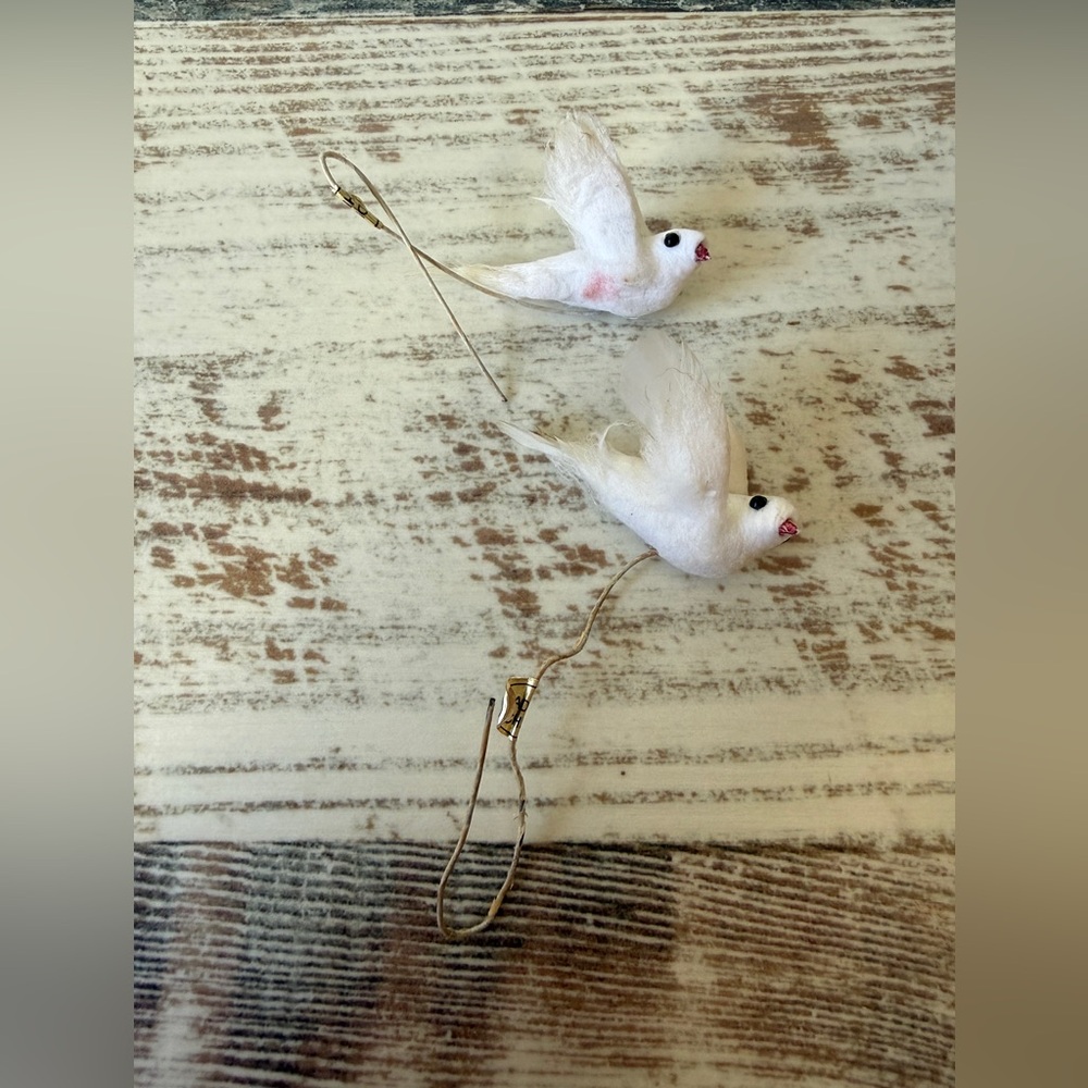PLEASANT COMPANY American Girl Today HOLIDAY ORNAMENTS - 2 Birds for Tree Only